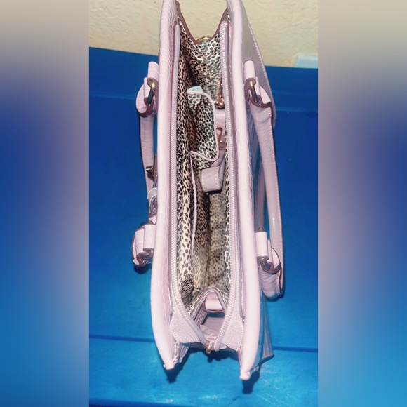 Fancy Tote - Picture 3 of 3